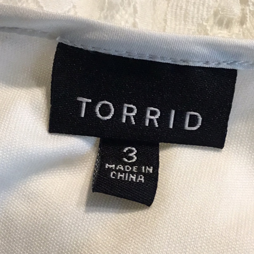 Torrid Cold Shoulder Lace Dress - Picture 5 of 6